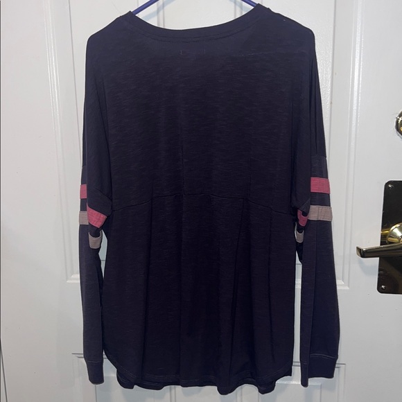 MAURICES 🏈 PURPLE/PINK “GAME FACE” LONG SLEEVE FOOTBALL TSHIRT Women’s 1 16W 18W - Picture 5 of 9